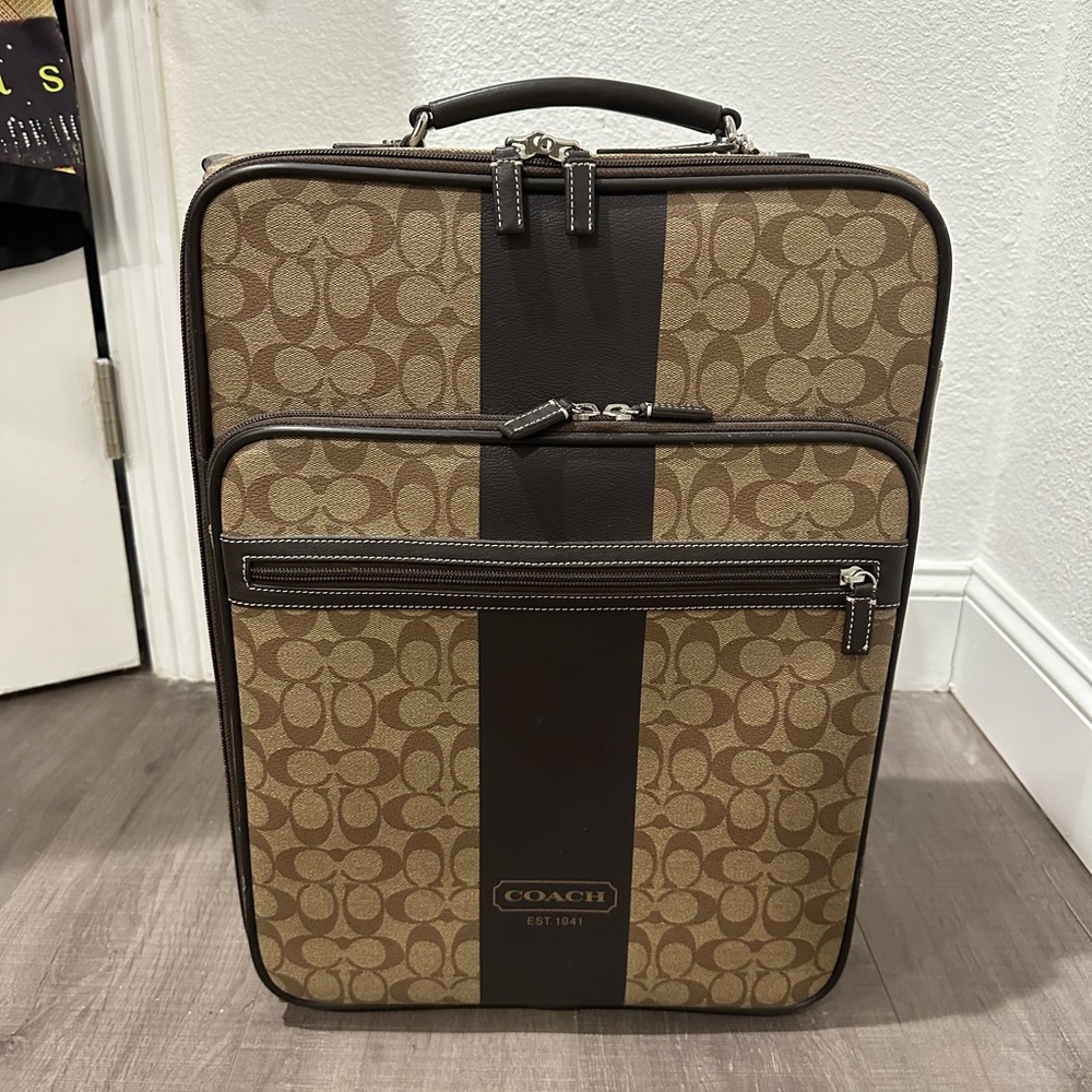 COACH Carry-On